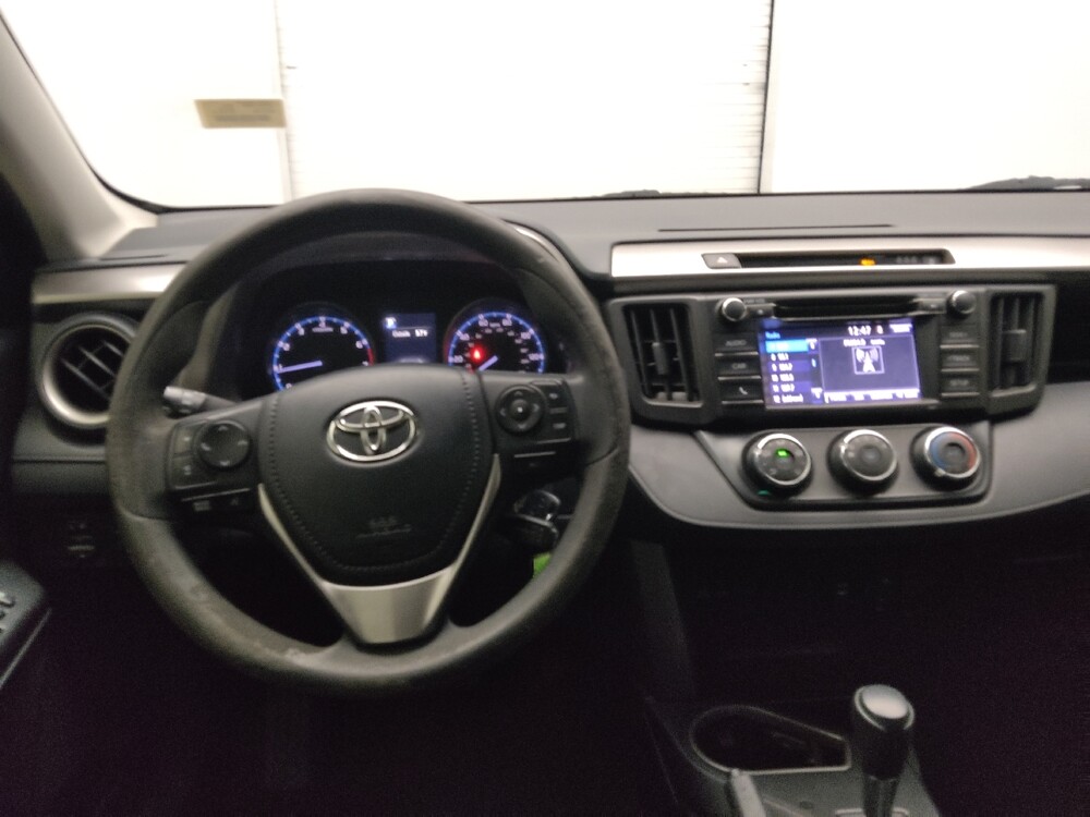 2018 Toyota RAV4 in Marietta, GA 30062 - 18087577 22