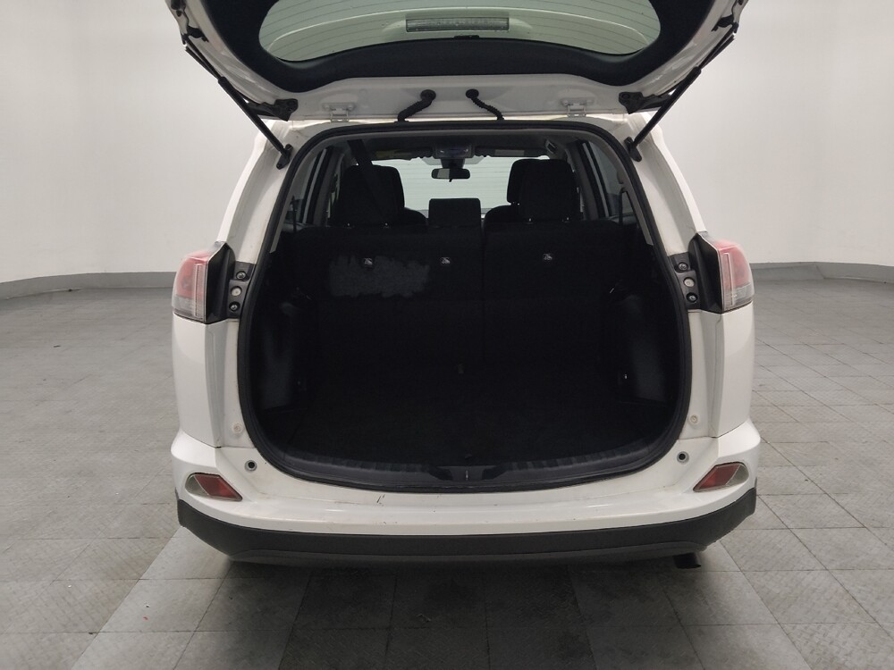 2018 Toyota RAV4 in Marietta, GA 30062 - 18087577 29