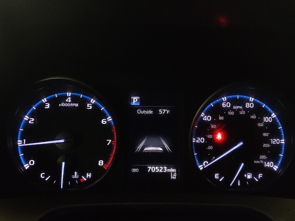 2018 Toyota RAV4 in Marietta, GA 30062 - 18087577 23