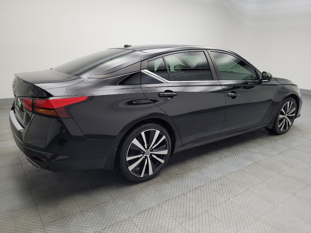 2022 Nissan Altima in Des Moines, IA 50310 - 18087585 10