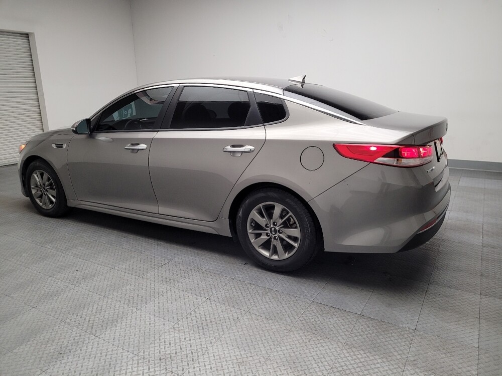 2016 Kia Optima in Montclair, CA 91763 - 18087588 3