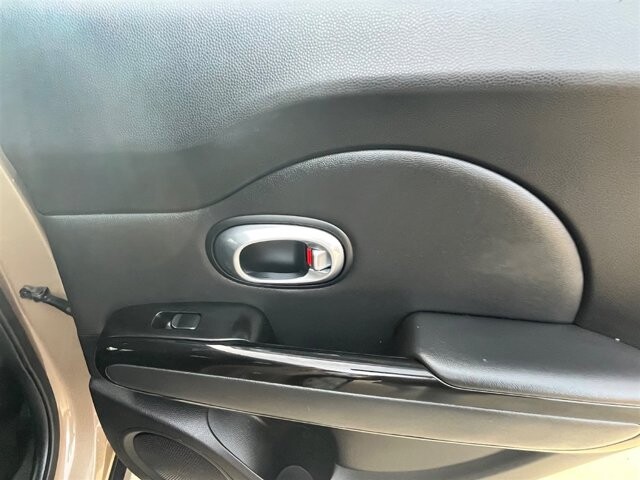 2014 Kia Soul in Greenville, SC 29607 - 18087599 20