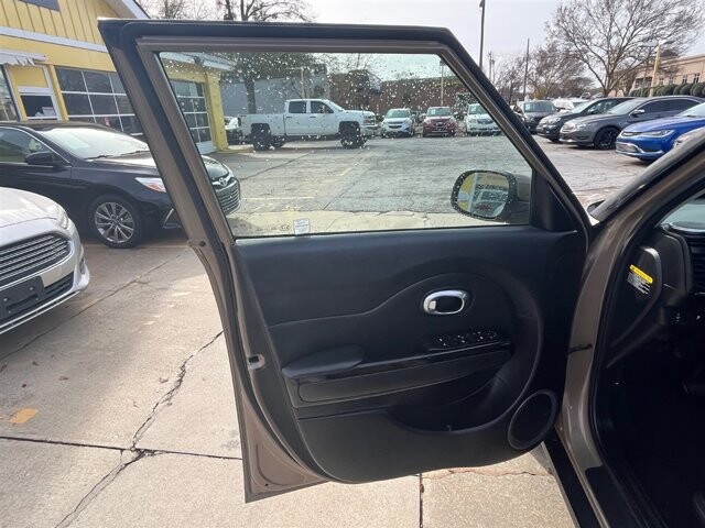 2014 Kia Soul in Greenville, SC 29607 - 18087599 24