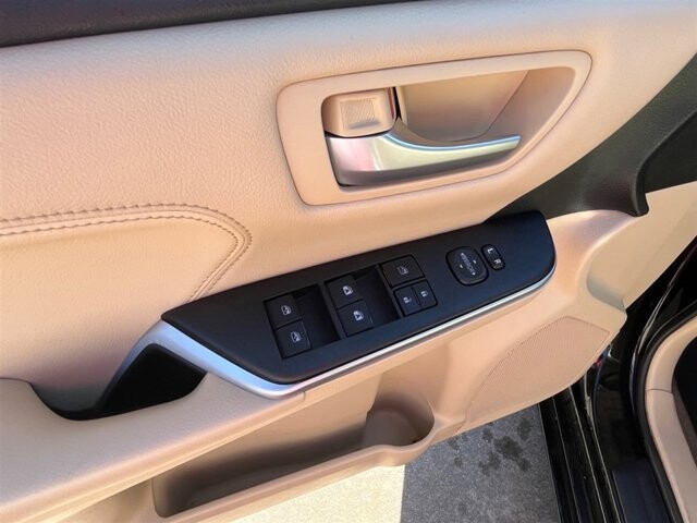 2017 Toyota Camry in Greenville, SC 29607 - 18087601 30