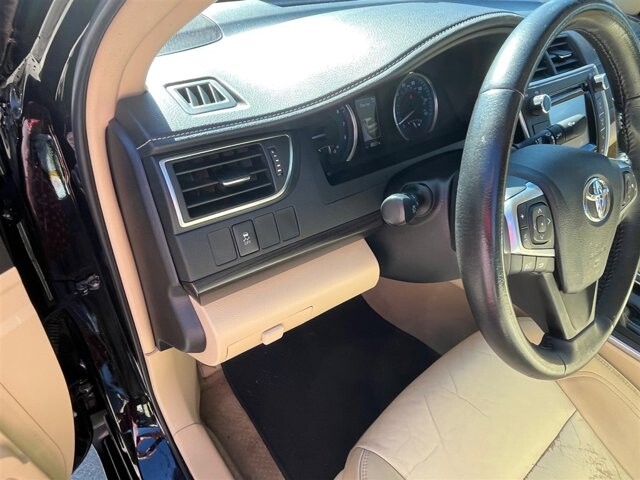 2017 Toyota Camry in Greenville, SC 29607 - 18087601 33