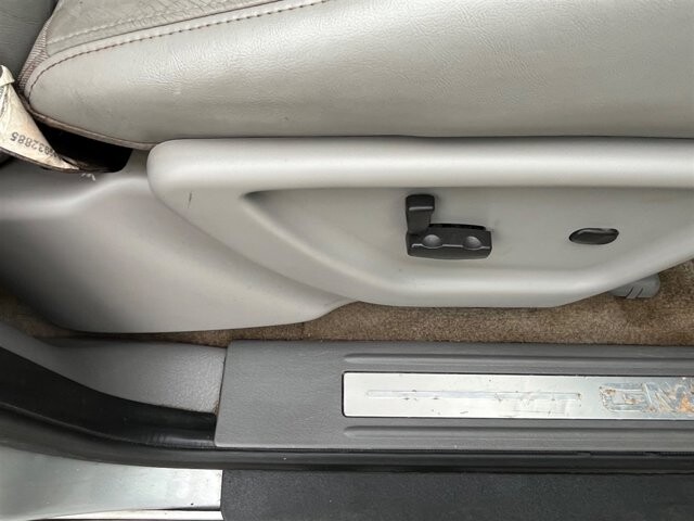 2007 GMC Envoy in Greenville, SC 29607 - 18087603 15