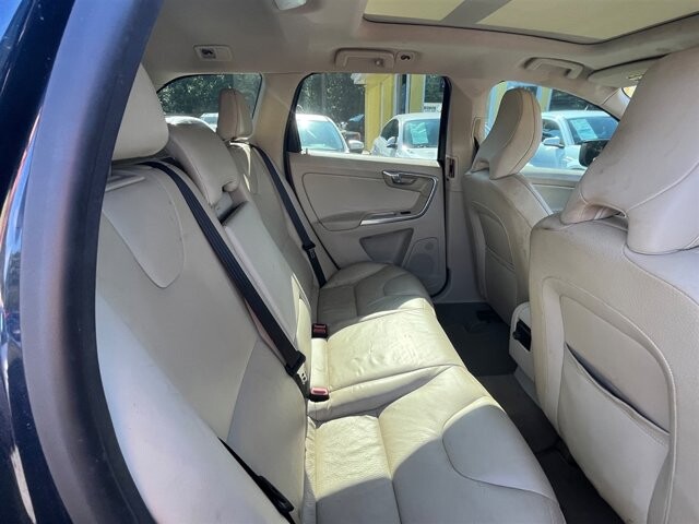 2014 Volvo XC60 in Greenville, SC 29607 - 18087604 17