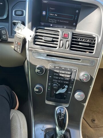 2014 Volvo XC60 in Greenville, SC 29607 - 18087604 33