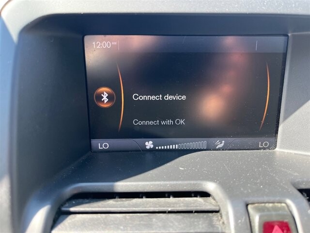 2014 Volvo XC60 in Greenville, SC 29607 - 18087604 32