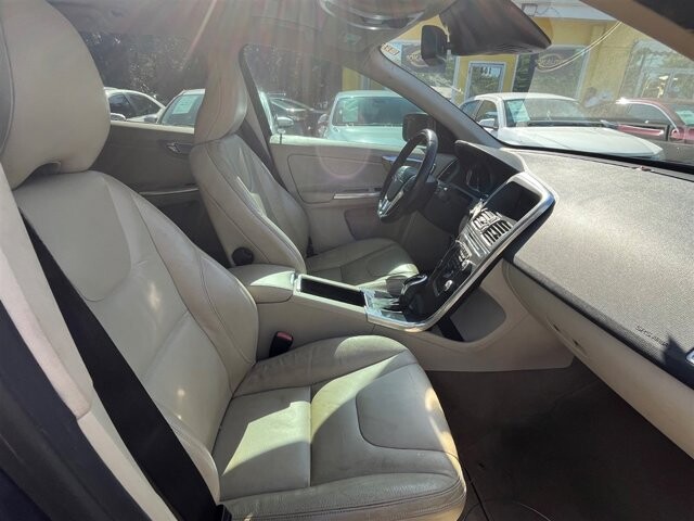 2014 Volvo XC60 in Greenville, SC 29607 - 18087604 15