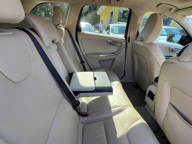 2014 Volvo XC60 in Greenville, SC 29607 - 18087604 21