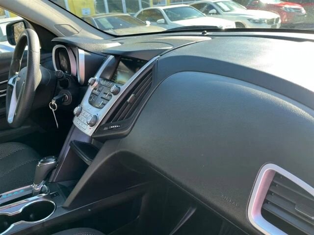 2017 Chevrolet Equinox in Greenville, SC 29607 - 18087605 18