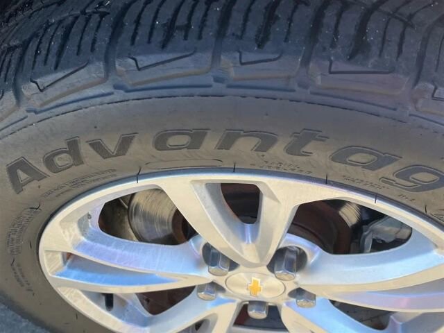 2017 Chevrolet Equinox in Greenville, SC 29607 - 18087605 10