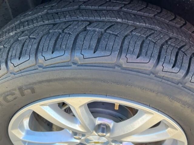 2017 Chevrolet Equinox in Greenville, SC 29607 - 18087605 11