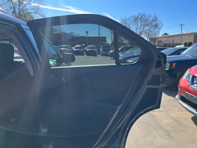 2017 Chevrolet Equinox in Greenville, SC 29607 - 18087605 17