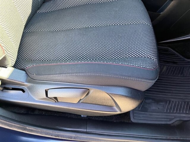 2017 Chevrolet Equinox in Greenville, SC 29607 - 18087605 19