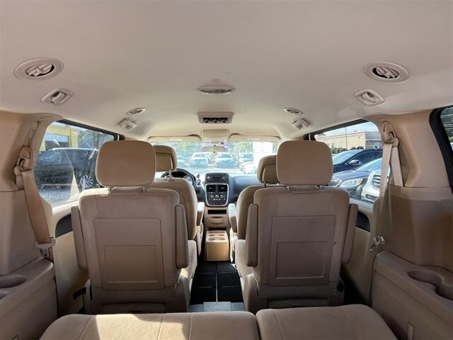 2013 Dodge Grand Caravan in Greenville, SC 29607 - 18087606 19