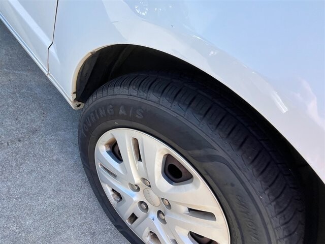 2013 Dodge Grand Caravan in Greenville, SC 29607 - 18087606 7