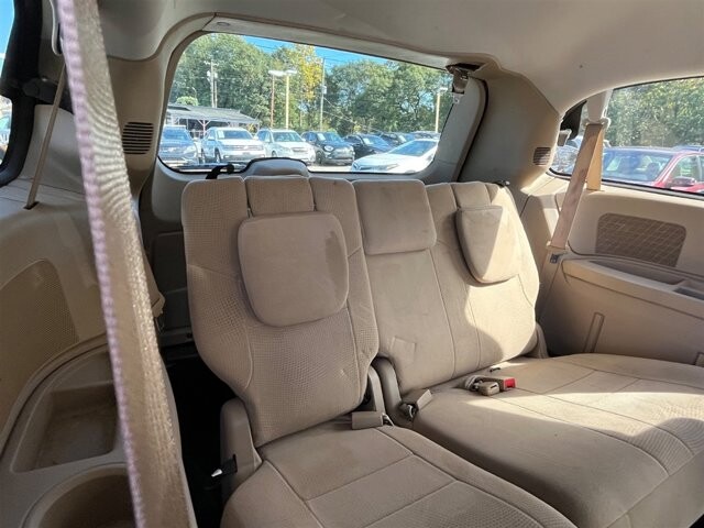 2013 Dodge Grand Caravan in Greenville, SC 29607 - 18087606 21