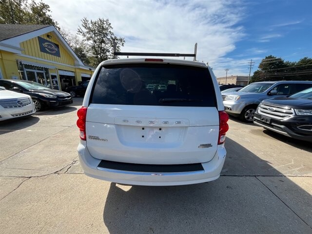 2013 Dodge Grand Caravan in Greenville, SC 29607 - 18087606 4