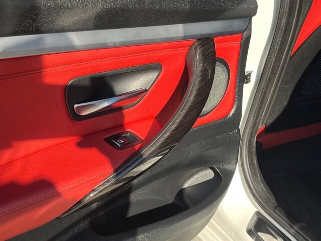 2017 BMW 330i Gran Turismo xDrive in Greenville, SC 29607 - 18087608 30