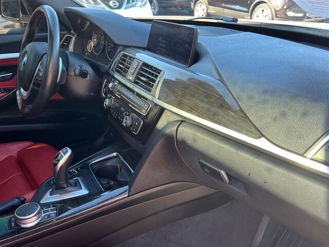 2017 BMW 330i Gran Turismo xDrive in Greenville, SC 29607 - 18087608 17