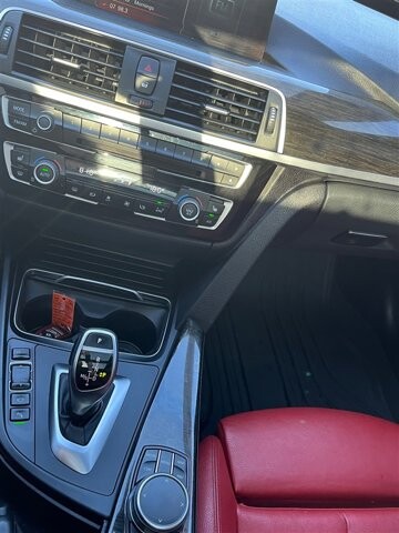 2017 BMW 330i Gran Turismo xDrive in Greenville, SC 29607 - 18087608 40