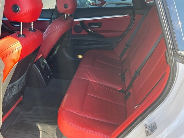 2017 BMW 330i Gran Turismo xDrive in Greenville, SC 29607 - 18087608 29