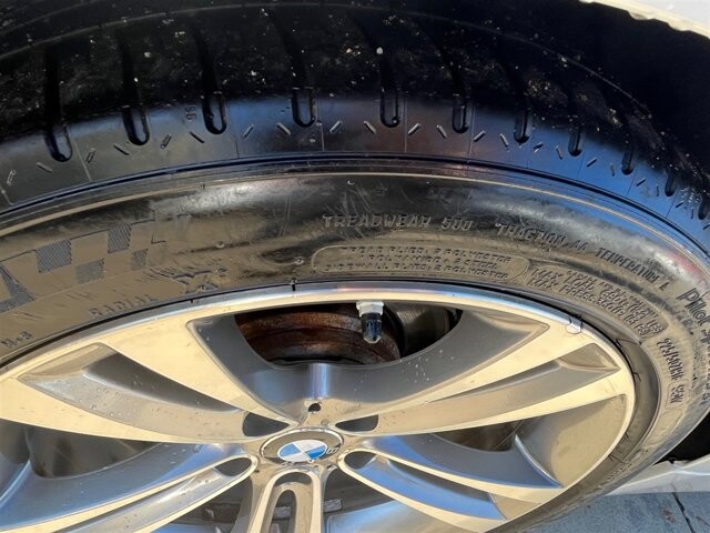 2017 BMW 330i Gran Turismo xDrive in Greenville, SC 29607 - 18087608 10