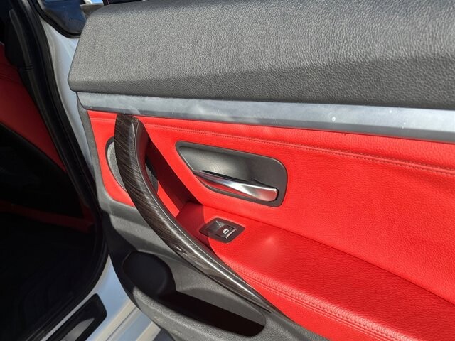 2017 BMW 330i Gran Turismo xDrive in Greenville, SC 29607 - 18087608 19