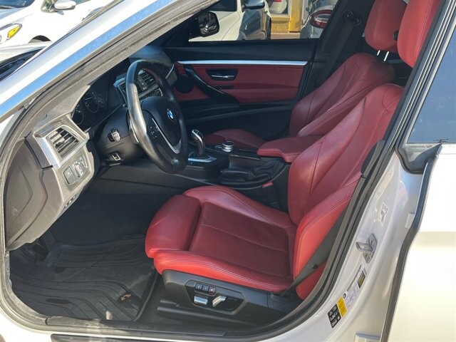 2017 BMW 330i Gran Turismo xDrive in Greenville, SC 29607 - 18087608 32