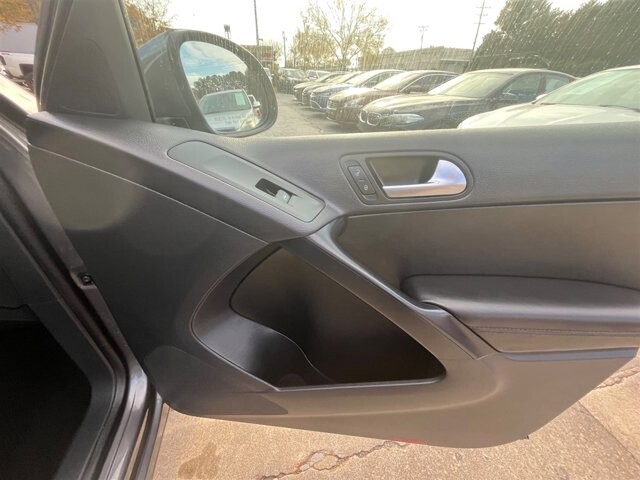 2015 Volkswagen Tiguan in Greenville, SC 29607 - 18087609 12