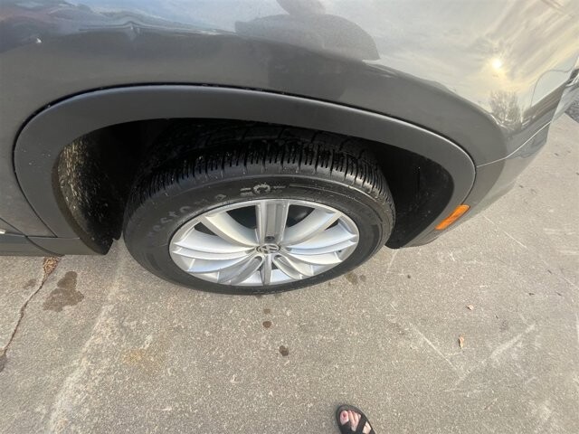 2015 Volkswagen Tiguan in Greenville, SC 29607 - 18087609 11