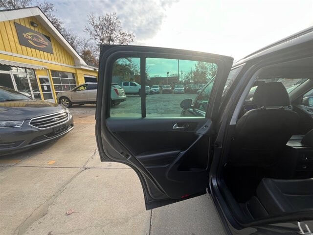 2015 Volkswagen Tiguan in Greenville, SC 29607 - 18087609 25