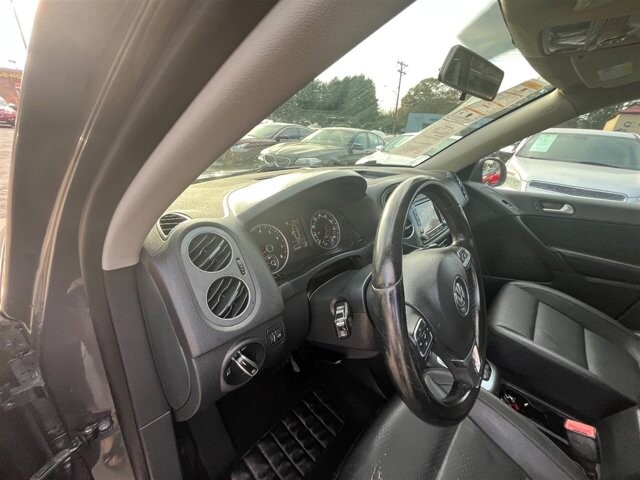 2015 Volkswagen Tiguan in Greenville, SC 29607 - 18087609 34