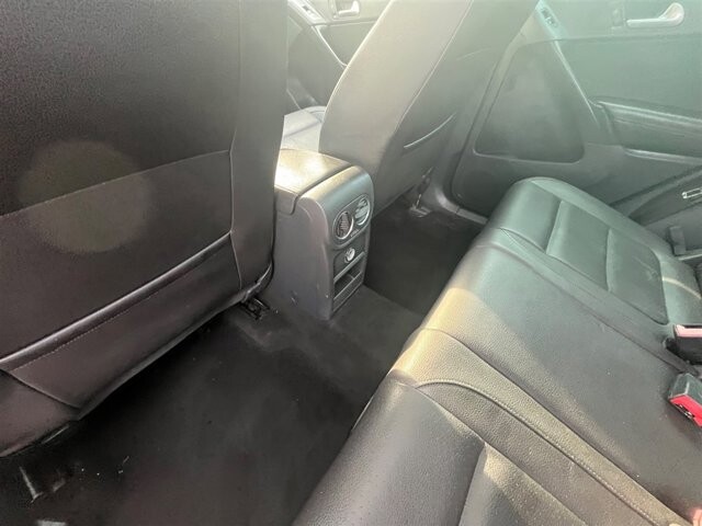 2015 Volkswagen Tiguan in Greenville, SC 29607 - 18087609 27