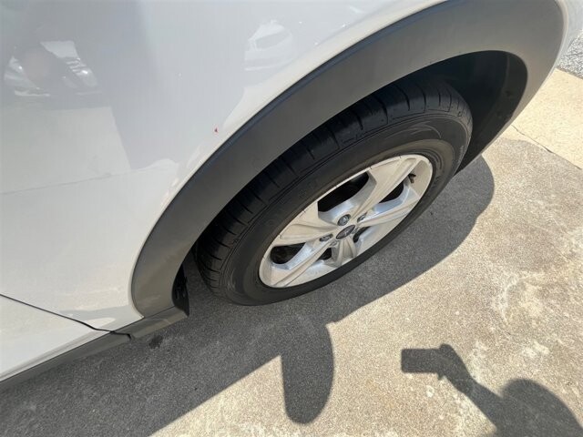 2014 Ford Escape in Greenville, SC 29607 - 18087612 8