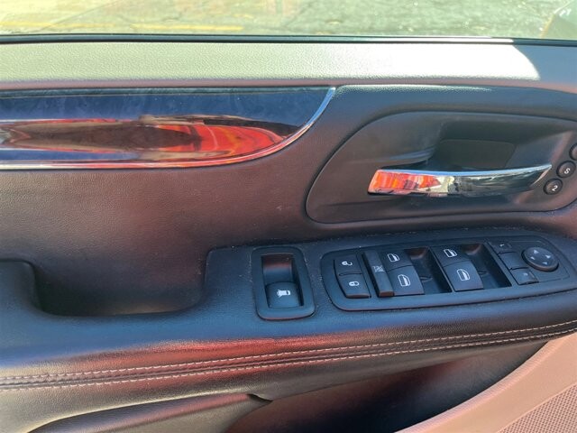 2011 Chrysler Town & Country in Greenville, SC 29607 - 18087613 24