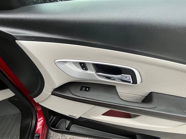 2013 Chevrolet Equinox in Greenville, SC 29607 - 18087619 17