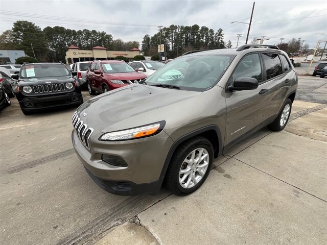 2016 Jeep Cherokee in Greenville, SC 29607 - 18087620 7