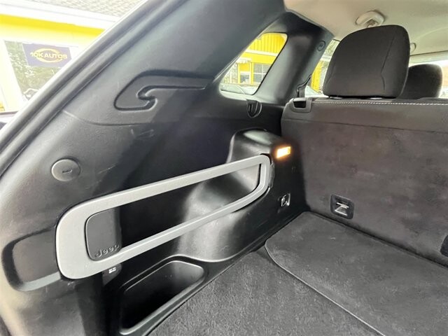 2016 Jeep Cherokee in Greenville, SC 29607 - 18087620 25