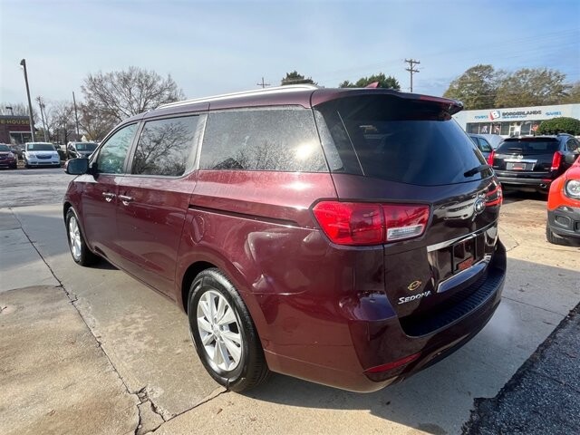 2017 Kia Sedona in Greenville, SC 29607 - 18087621 5