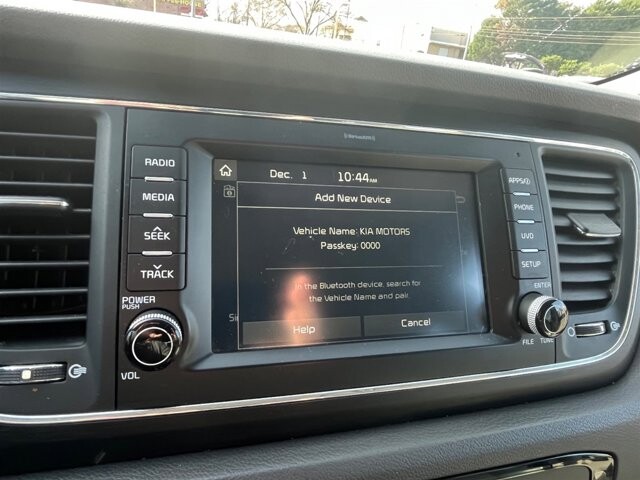 2017 Kia Sedona in Greenville, SC 29607 - 18087621 37