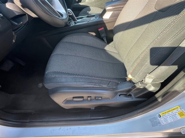 2015 Chevrolet Equinox in Greenville, SC 29607 - 18087622 32