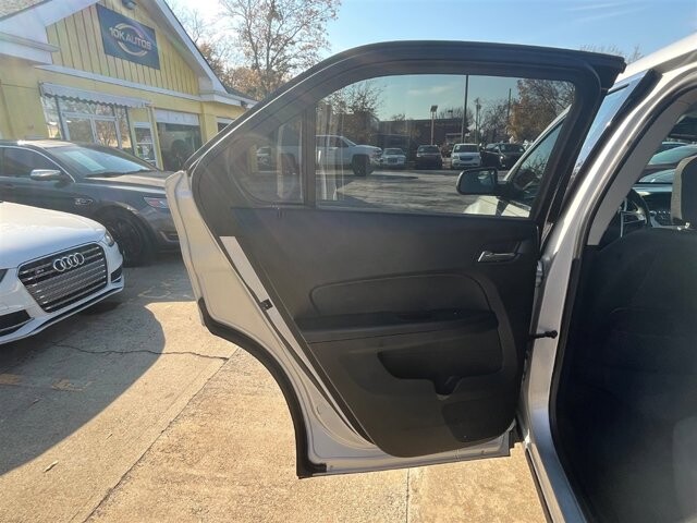 2015 Chevrolet Equinox in Greenville, SC 29607 - 18087622 27