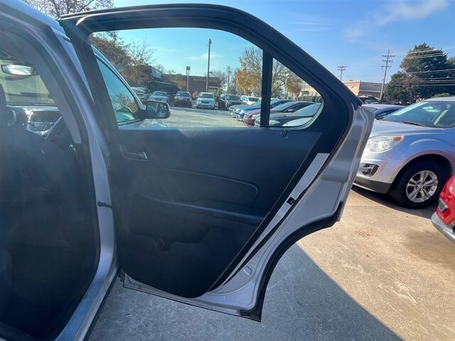 2015 Chevrolet Equinox in Greenville, SC 29607 - 18087622 18