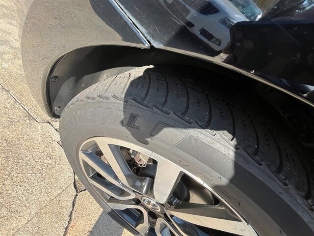 2014 Volkswagen Passat in Greenville, SC 29607 - 18087624 12