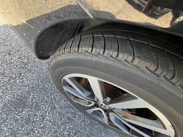 2014 Volkswagen Passat in Greenville, SC 29607 - 18087624 10