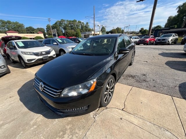 2014 Volkswagen Passat in Greenville, SC 29607 - 18087624 7