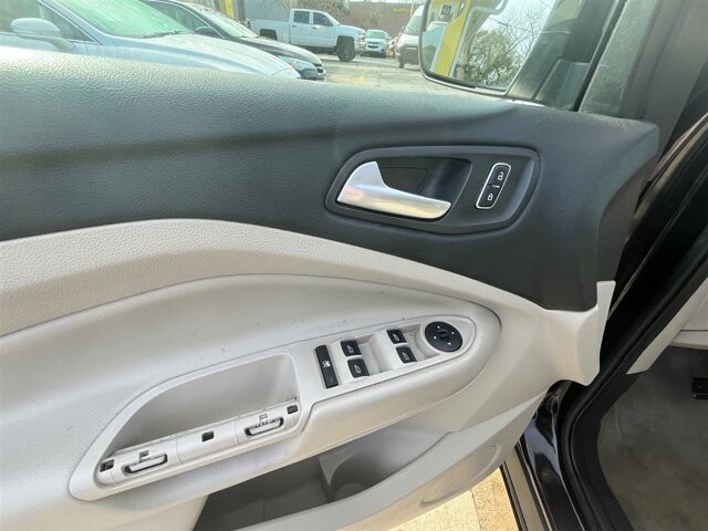 2013 Ford Escape in Greenville, SC 29607 - 18087625 28